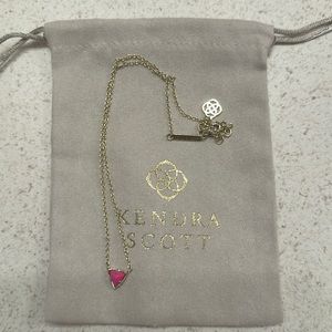 Kendra Scott necklace